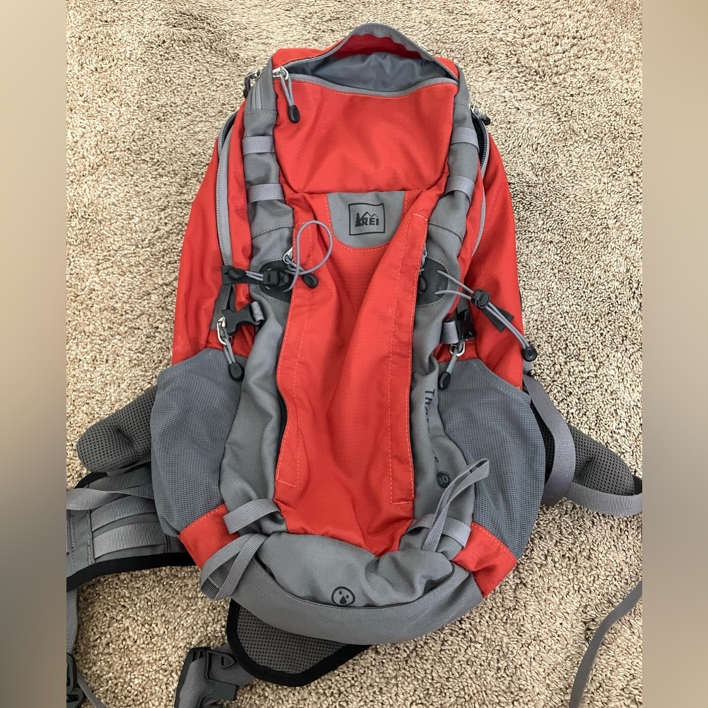 REI Traverse 30L Hiking Backpack Red Orange Gray Trail Pack Great Condition